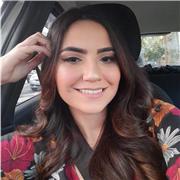 Formada em engenharia civil e fluente em ingles, ensino crianças de todas as idades